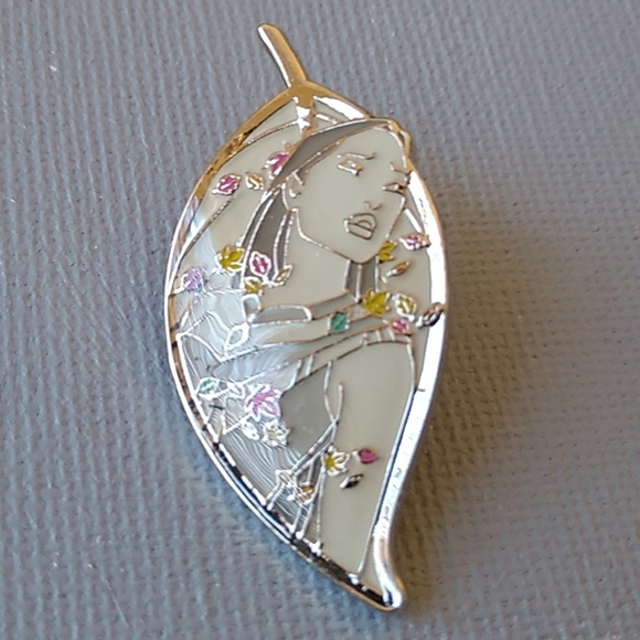 Loungefly Jewelry - Disney loungefly pin